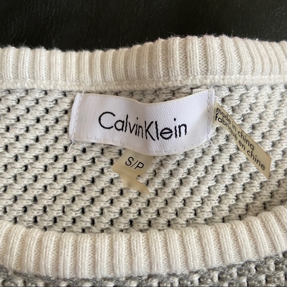 Calvin Klein Gray and White Sweater - Picture 3 of 5